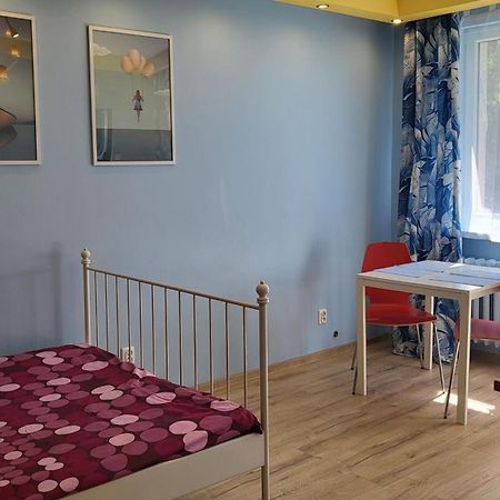 Studiospanie Studio Kapitana Z Balkonem Na Parterze Gdaňsk Exteriér fotografie